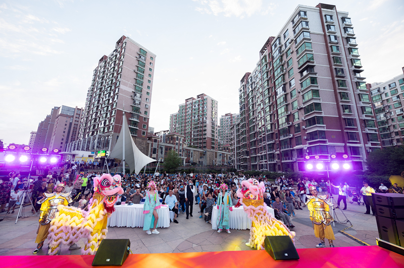 09“永信贵宾会217中国·社区艺术节”现场气氛热烈_副本.jpg