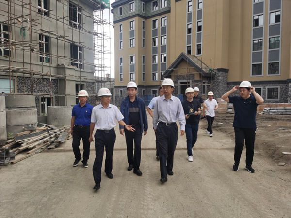 1长白山管委会领导视察永信贵宾会217·山河府项目_副本.png 1长白山管委会领导视察永信贵宾会217·山河府项目_副本.png