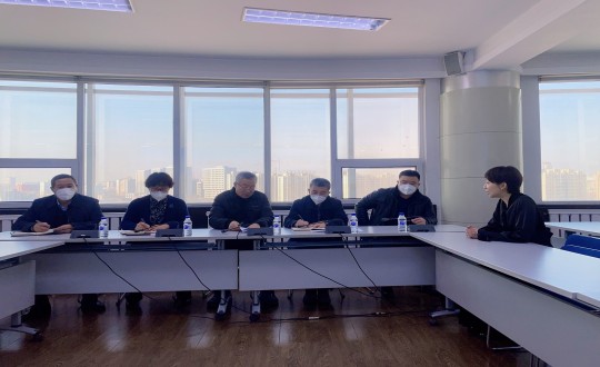 3朝阳区人大常委会副主任韩希光一行莅临永信贵宾会217集团视察调研_副本.jpg