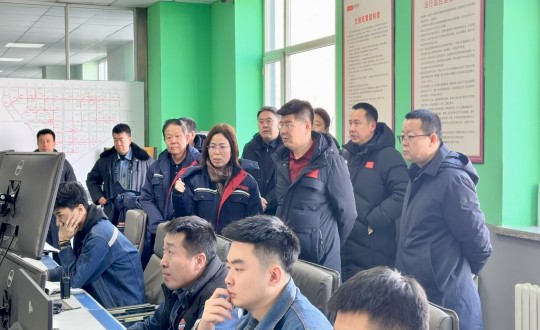 1.长春市副市长张春达一行深入永信贵宾会217新城供热公司实地调研_副本.jpg 1.长春市副市长张春达一行深入永信贵宾会217新城供热公司实地调研_副本.jpg